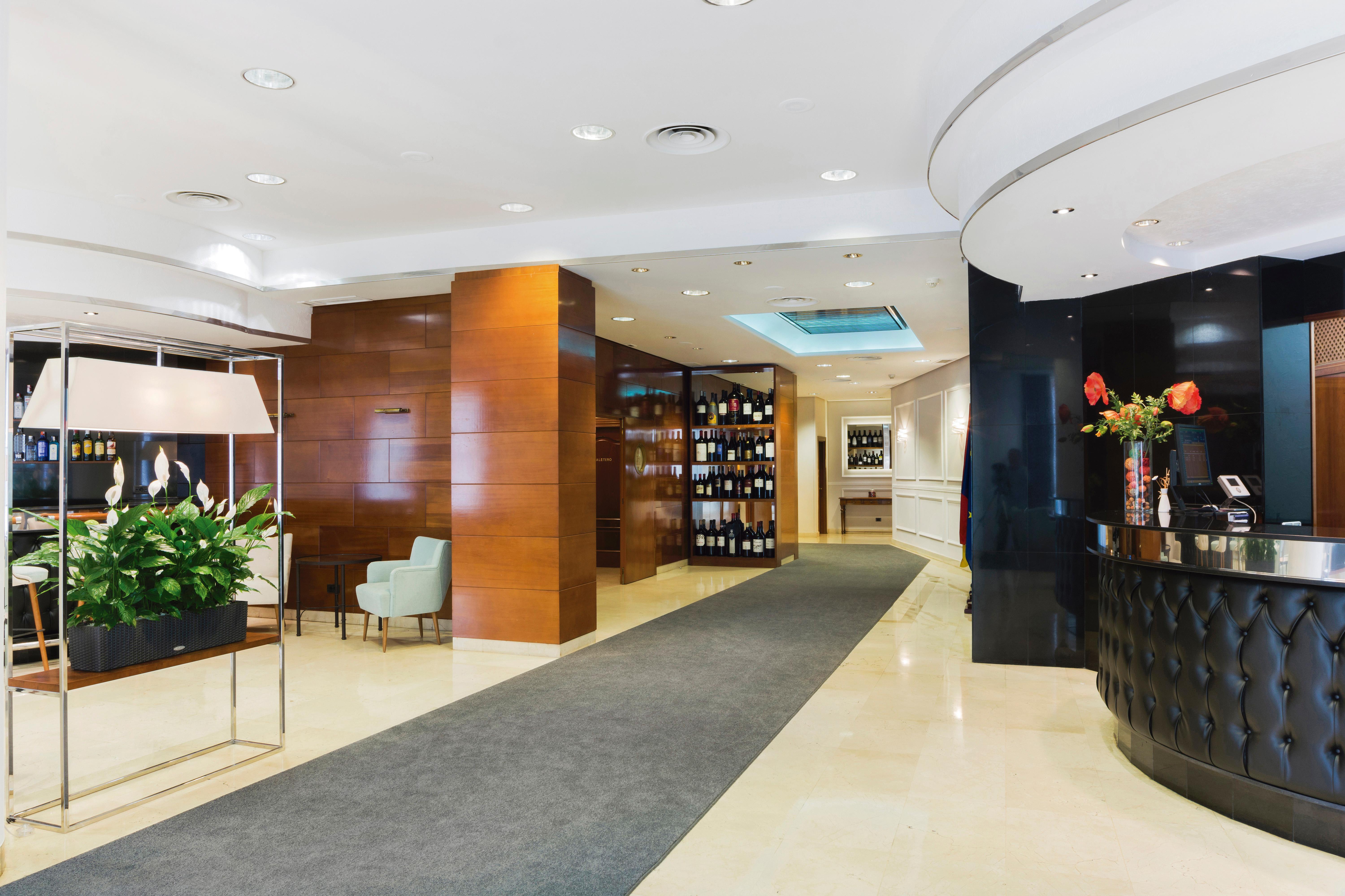 Hotel Gran Via Logroño Eksteriør billede